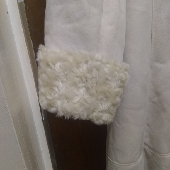 Terry Lewis Classic Luxuries. faux fur long coat. - Picture 2 of 8